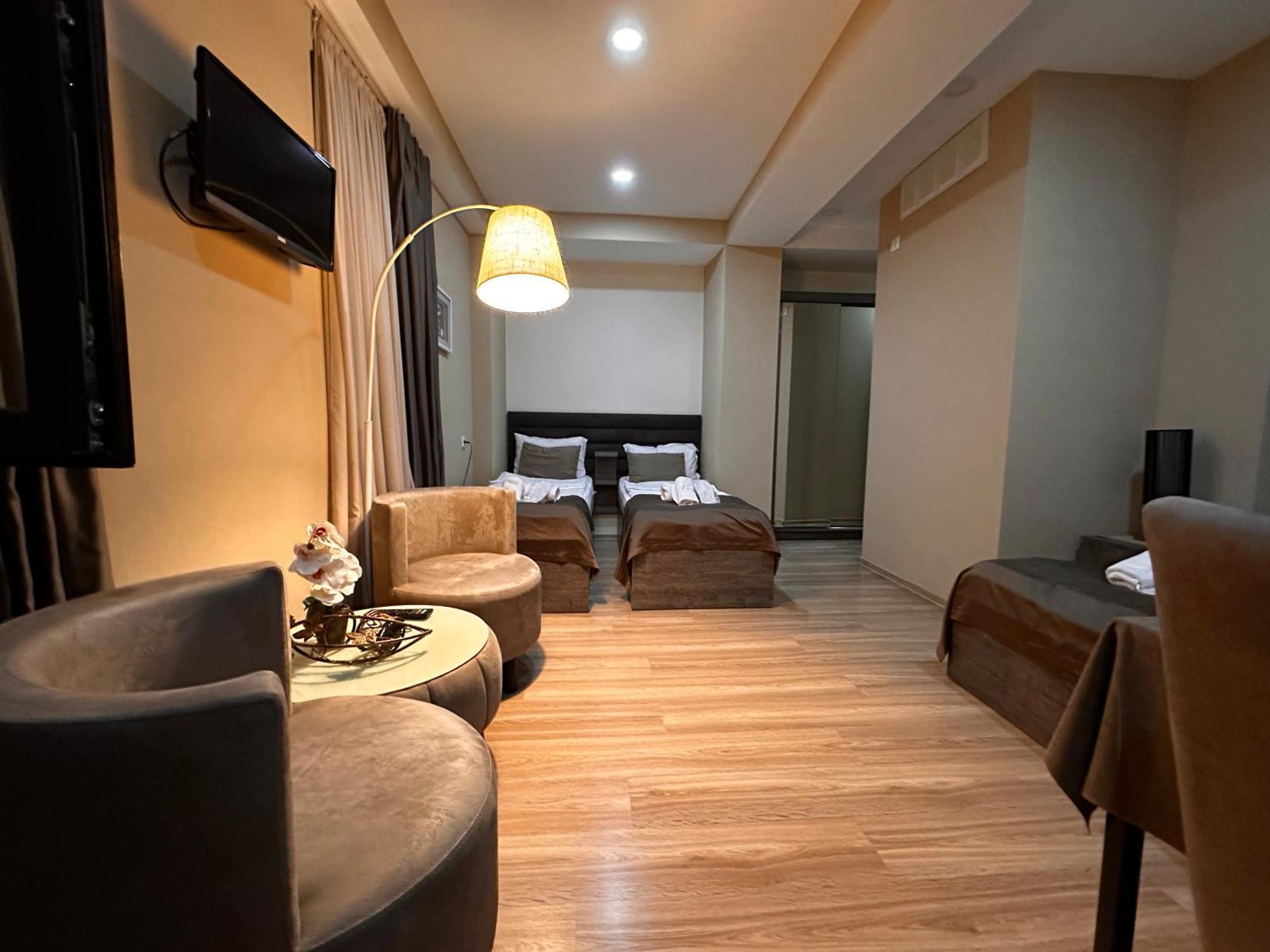 מלון Terrace Tbilisi Center מראה חיצוני תמונה